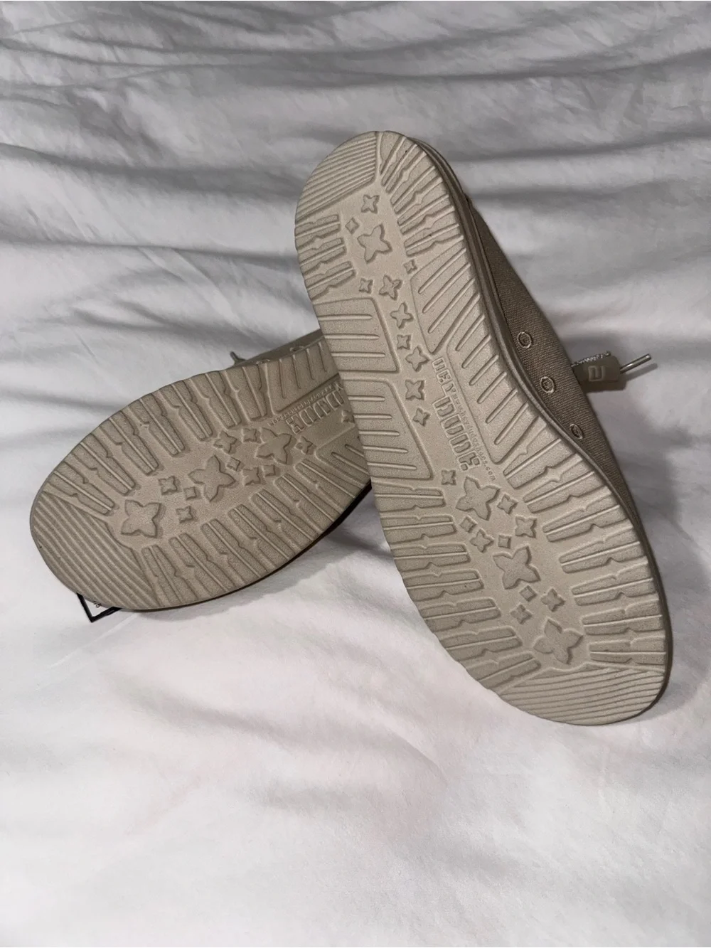 Hey Dude beige canvas